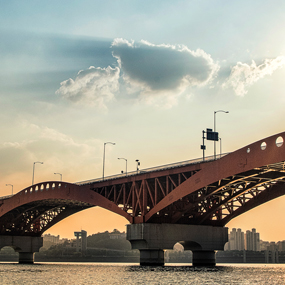 강 교량의 녹 또는 페인트 제거방법